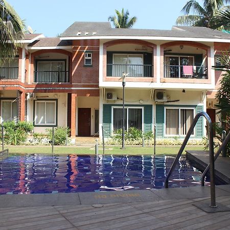 Modern Studio Arpora Bagian luar foto