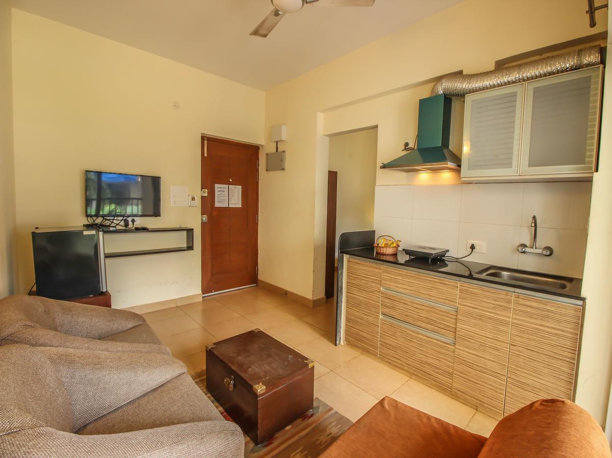 Modern Studio Arpora Bagian luar foto